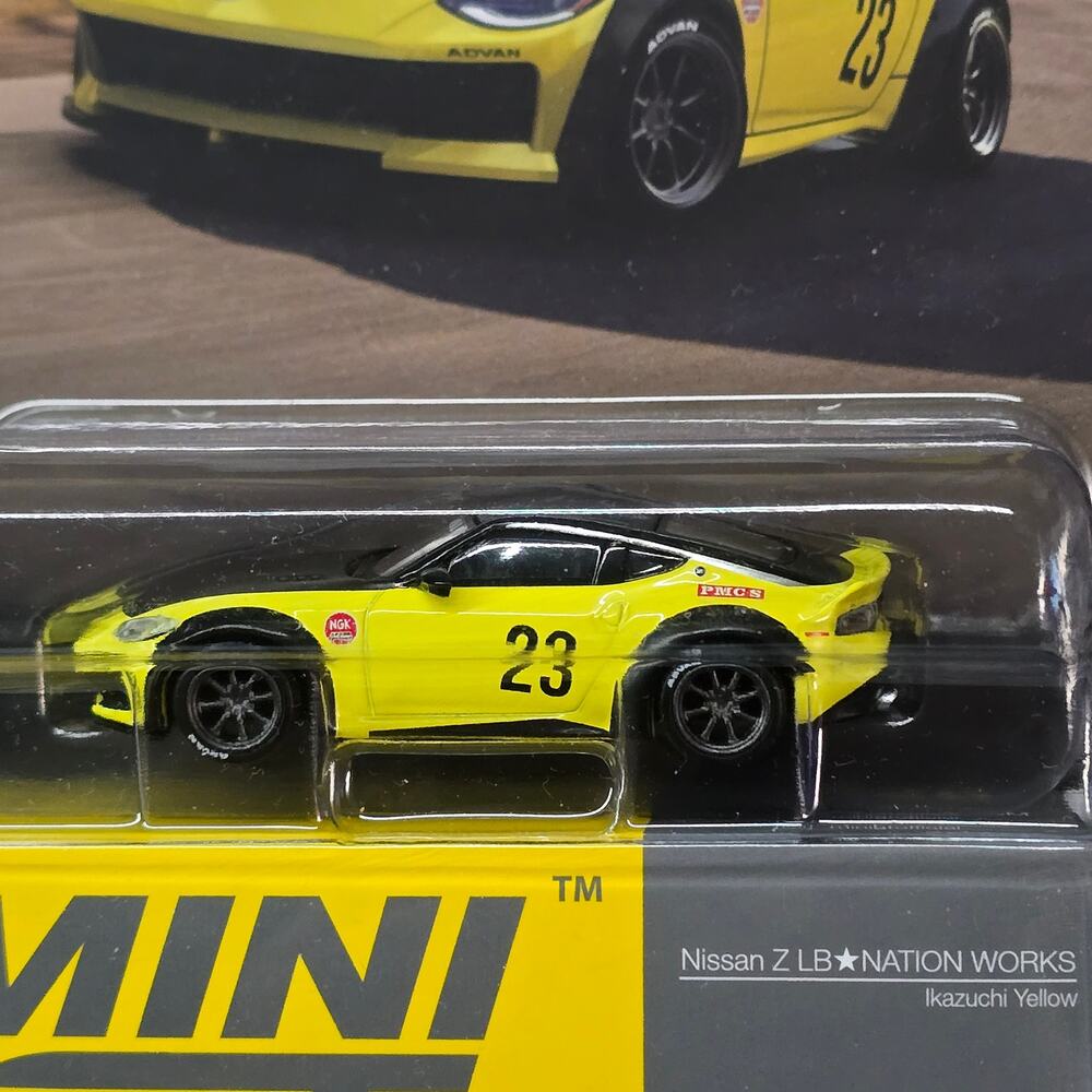 Mini GT - Picture 2 of 3